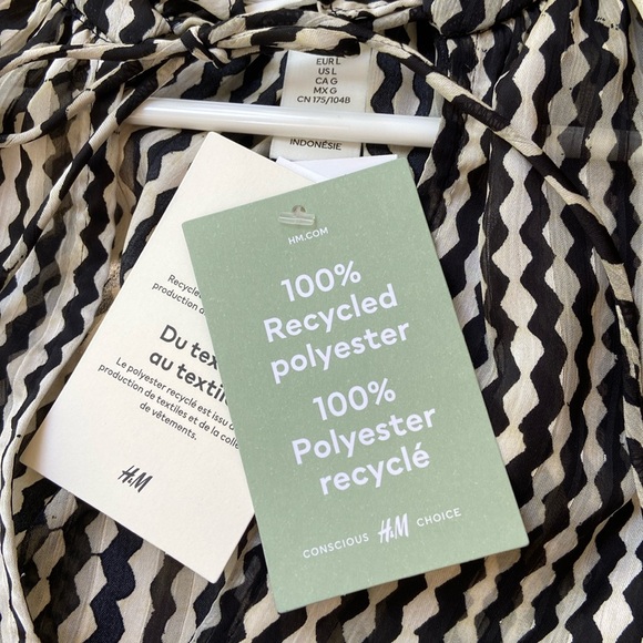 H&M Chevron Stripe Sheer Tunic Blouse, sz L black gray white - Picture 2 of 11